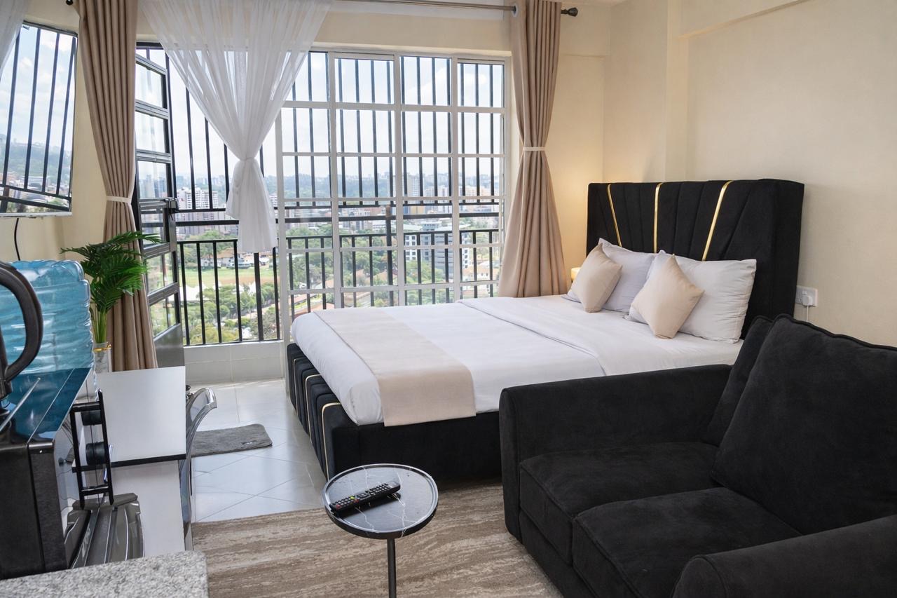 Executive Golden Studio with Gym near Nairobi CBD